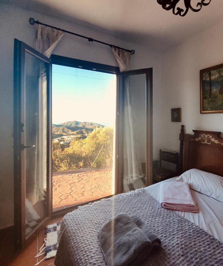 En-Suite Bedroom With Private Entrance At Casa Sofija Sedella Exterior photo
